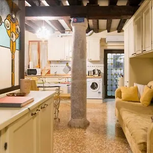  Appartamento Historical Flat In Cannaregio, Italia
